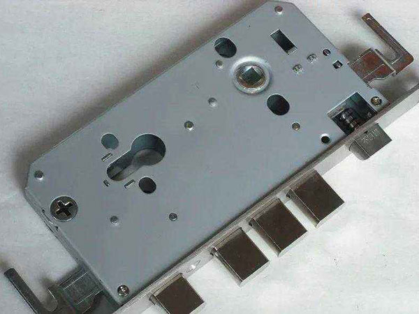 玉溪市24小时上门开锁公司