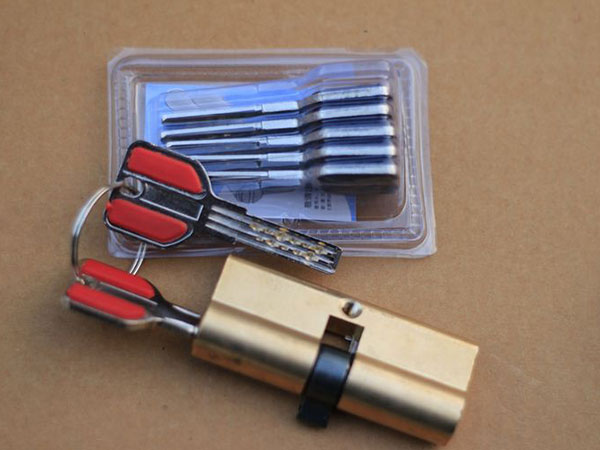 玉溪市24小时上门开锁公司